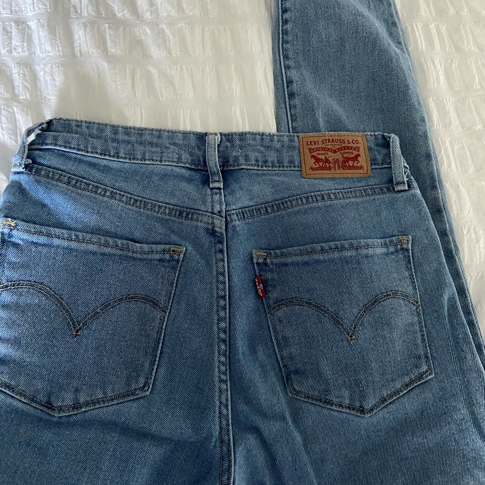 Levi jeans